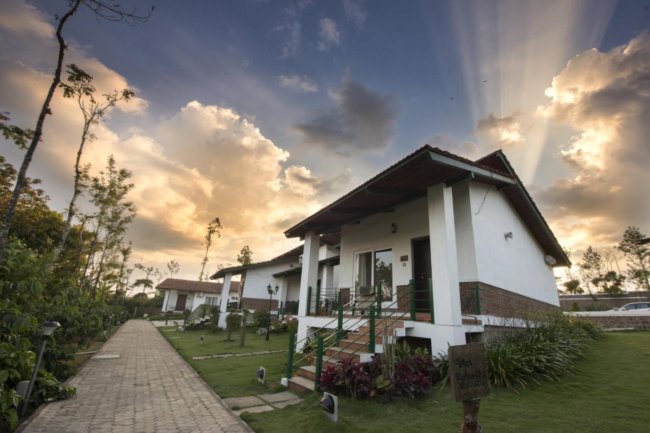 Eka Resort Sakleshpur Bagian luar foto